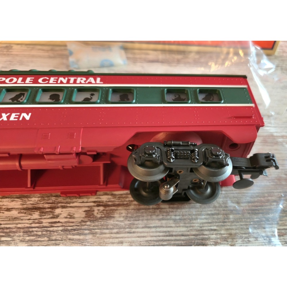 Lionel 6-25196 North Pole Central Vista Dome Vixen Passenger Car O Gauge - NIB - Picture 14 of 16